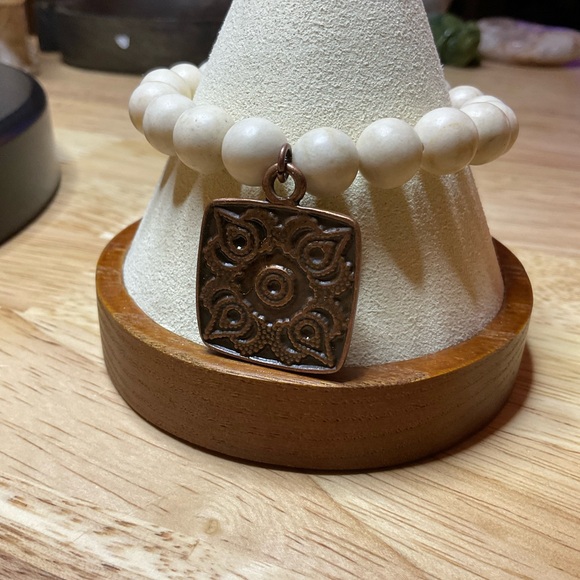 Riverstone (10 mm) with Copper Charm and Chain - Picture 7 of 9